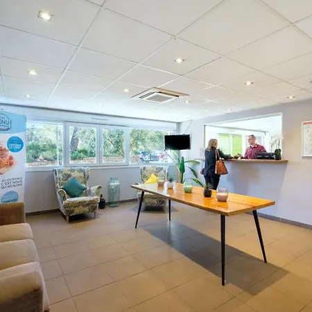 Zenitude Hôtel-résidences Le Maestria Hotel Antibes